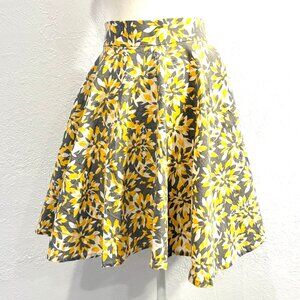 100% Cotton Knee-Length Full Skirt, Size Med, Back Zipper, Mata Traders